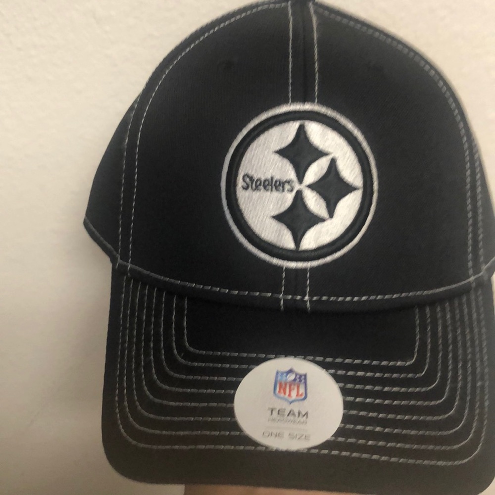 Pittsburgh Steelers blackout back Velcro hat